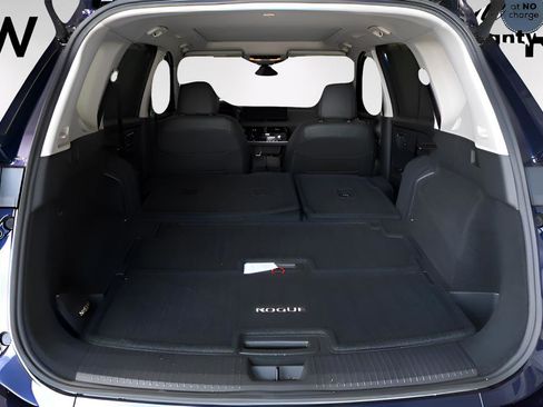 Used 2025 Nissan Rogue Platinum w/ Platinum Premium Package image 15