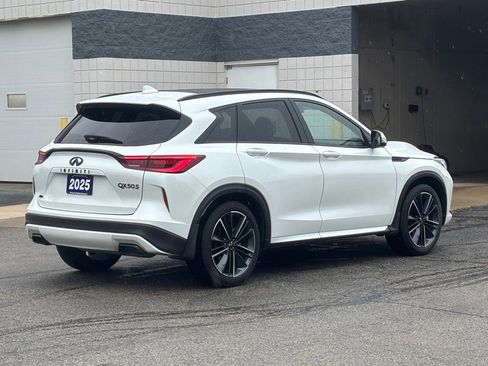 Used 2025 INFINITI QX50 Sport AWD/4WD image 4
