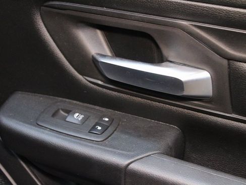 Used 2021 RAM 1500 Tradesman w/ SXT Appearance Group image 8