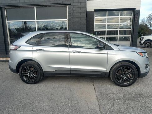 Used 2018 Ford Edge SEL w/ Equipment Group 201A AWD/4WD image 8