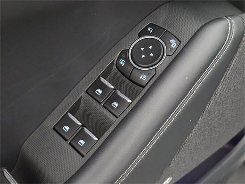 Used 2023 Ford Mustang Mach-E Premium image 19