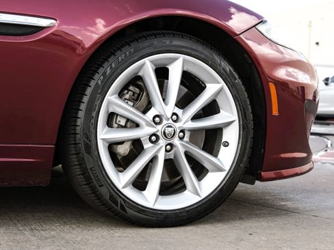 Used 2013 Jaguar XK Touring image 37