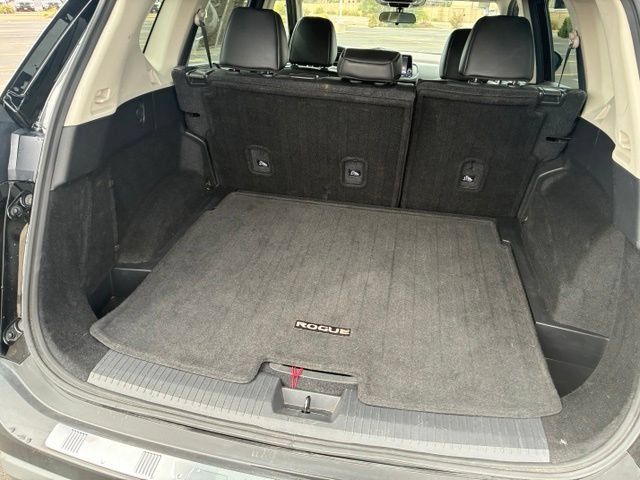 Certified 2022 Nissan Rogue SV w/ SV Premium Package FWD image 20