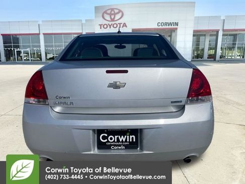 Used 2014 Chevrolet Impala LT w/ LT Sunroof Package FWD image 4