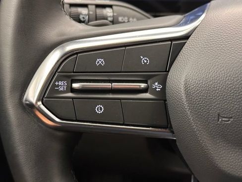 Used 2026 Chevrolet Equinox LT AWD/4WD image 9
