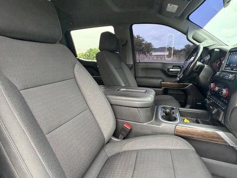 Used 2021 Chevrolet Silverado 1500 LT Trail Boss w/ Convenience Package II AWD/4WD image 15