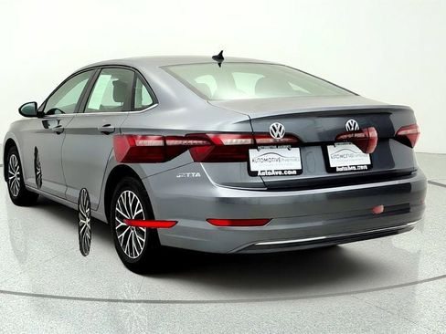 Used 2020 Volkswagen Jetta SE w/ SE Cold Weather Package FWD image 6