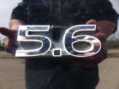 Used 2017 INFINITI QX80 Base AWD 4dr SUV w/ Deluxe Technology Package image 15