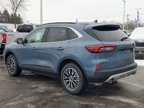 New 2026 Ford Escape SE image 4