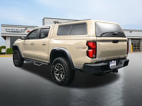 Used 2024 Chevrolet Colorado ZR2 w/ ZR2 Convenience Package III AWD/4WD image 3