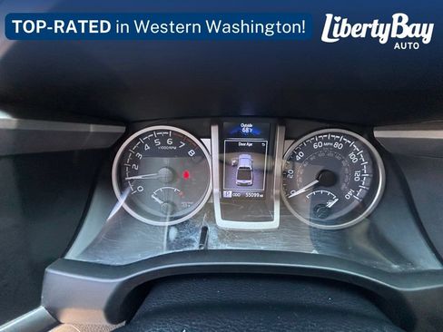 Used 2020 Toyota Tacoma SR5 AWD/4WD image 13