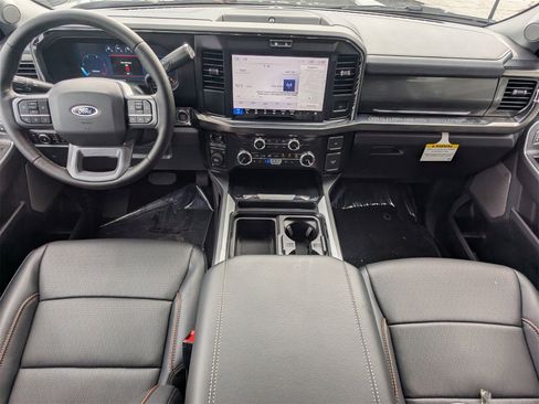 New 2025 Ford F250 Lariat w/ Black Appearance Package image 16