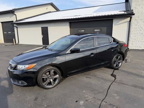 Used 2014 Acura ILX w/ Premium Package image 2
