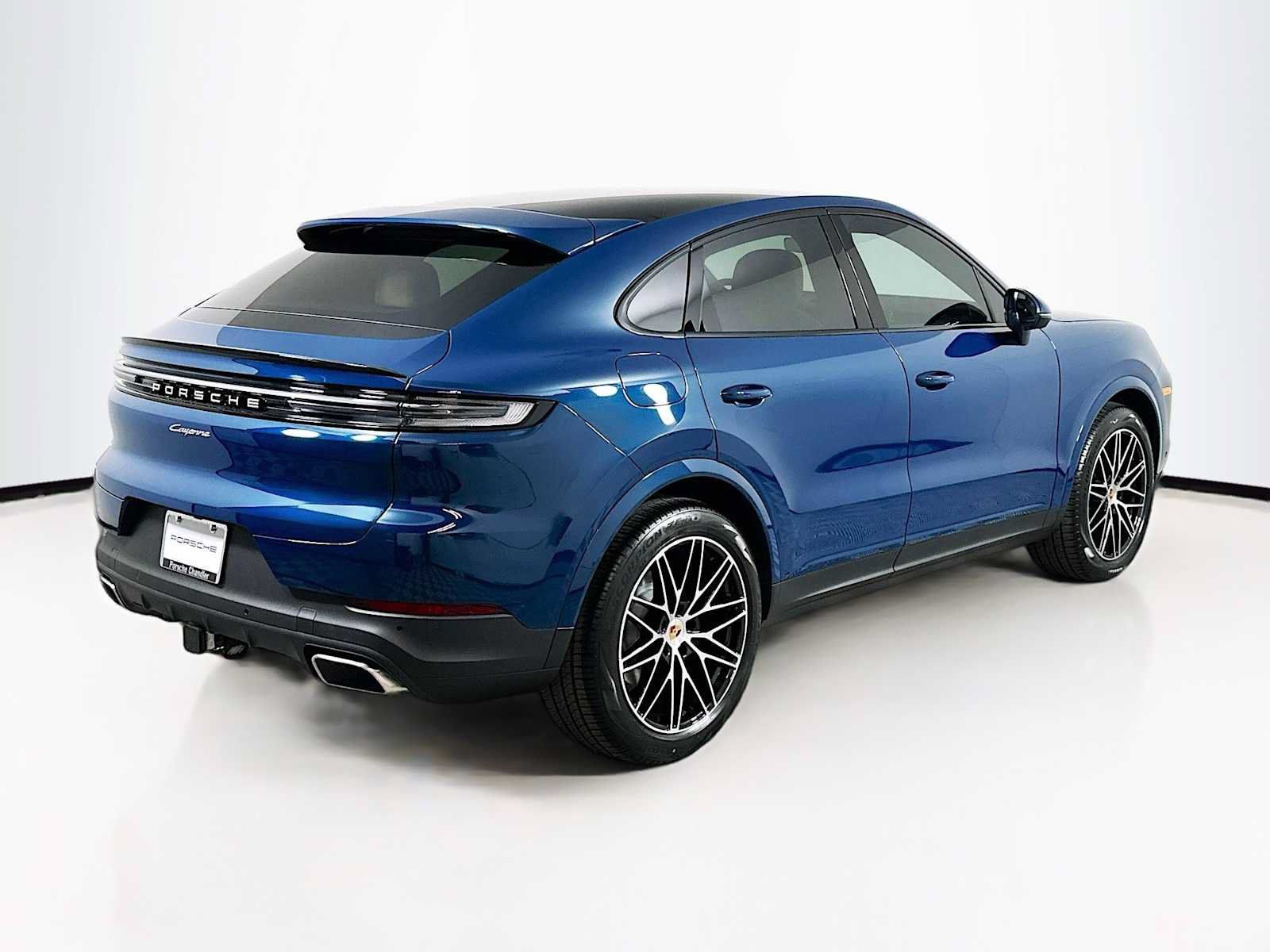 Used 2026 Porsche Cayenne Coupe AWD/4WD image 9