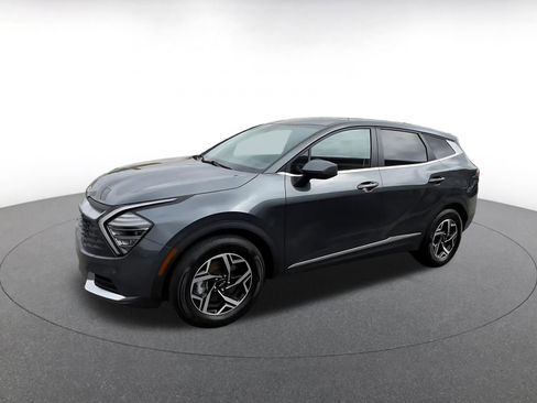 Used 2025 Kia Sportage LX image 7