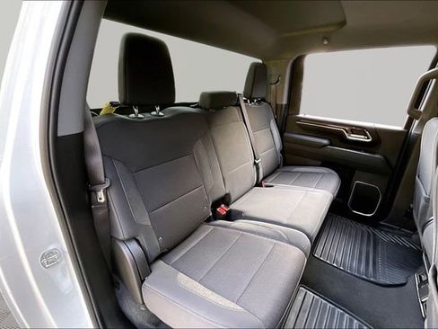 Used 2025 Chevrolet Silverado 2500 LT w/ Convenience Package image 17