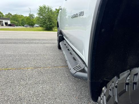 Used 2020 Chevrolet Silverado 2500 LT w/ All Star Edition AWD/4WD image 18