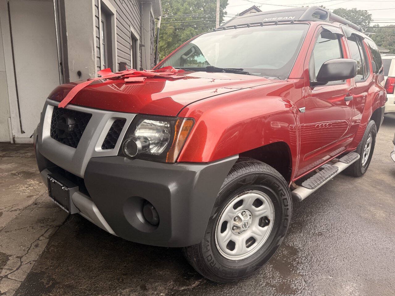 Used 2013 Nissan Xterra X AWD/4WD image 2