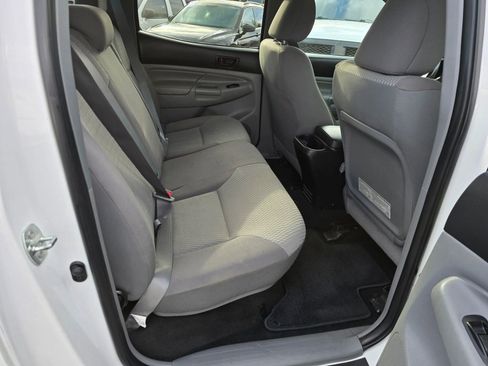 Used 2012 Toyota Tacoma PreRunner image 13