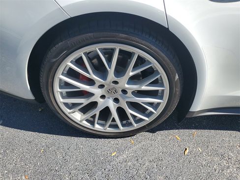 Used 2018 Porsche Panamera 4 w/ Premium Package Plus image 6