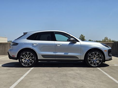 Certified 2026 Porsche Macan Turbo AWD/4WD image 9