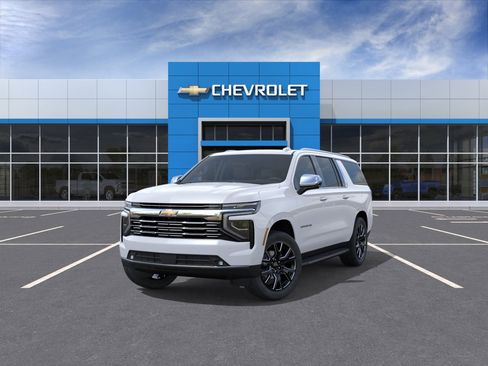 New 2026 Chevrolet Suburban Premier w/ Sun And Tow Package AWD/4WD image 8