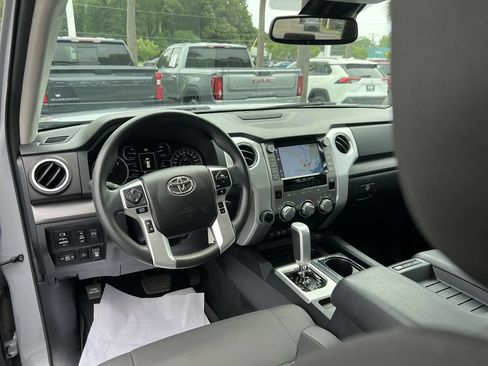 Used 2021 Toyota Tundra SR5 w/ SR5 Upgrade Package AWD/4WD image 30