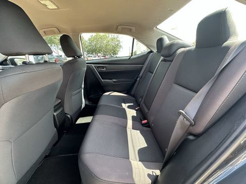 Used 2017 Toyota Corolla LE FWD image 23