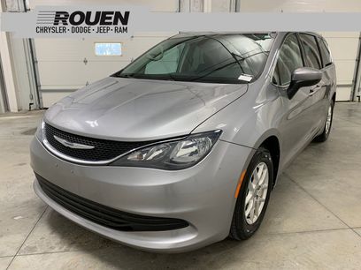 Used 2017 Chrysler Pacifica LX