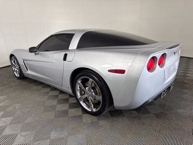 Used 2009 Chevrolet Corvette Coupe w/ Preferred Equipment Group RWD image 5