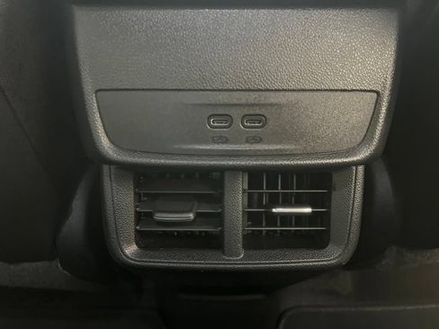 Certified 2025 Chevrolet Equinox LT w/ Convenience Package II AWD/4WD image 10