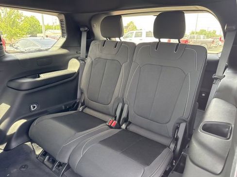 New 2025 Jeep Grand Cherokee L Laredo AWD/4WD image 12