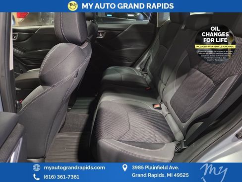 Used 2023 Subaru Forester Premium image 29