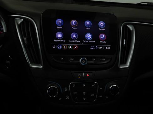 Used 2023 Chevrolet Malibu LT FWD image 40