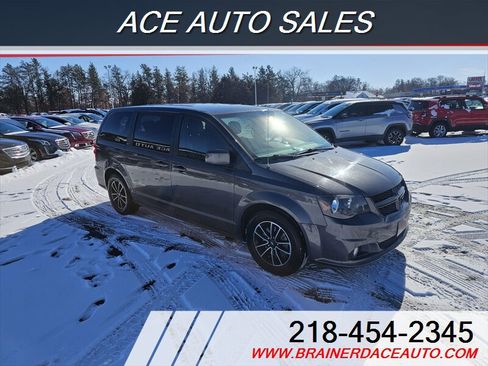 Used 2019 Dodge Grand Caravan GT image 2