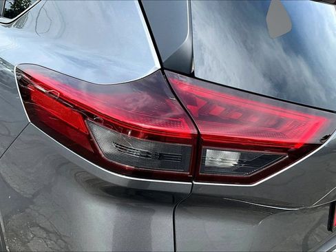 Certified 2023 Nissan Rogue SV AWD/4WD image 23
