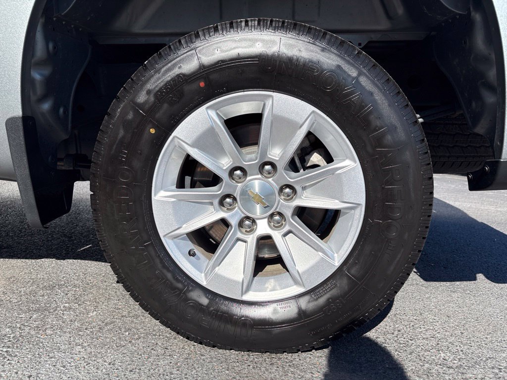 Used 2025 Chevrolet Silverado 1500 LT AWD/4WD image 5