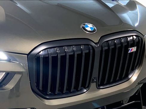 Certified 2025 BMW X7 M60i AWD/4WD image 32