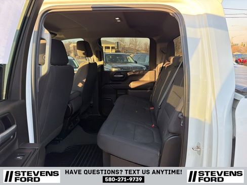 Used 2022 Chevrolet Silverado 2500 Custom w/ Custom Value Package AWD/4WD image 31