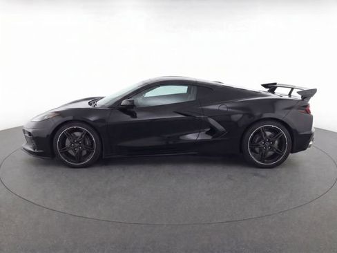 Used 2022 Chevrolet Corvette Stingray Premium Cpe w/ Z51 Performance Package RWD image 6
