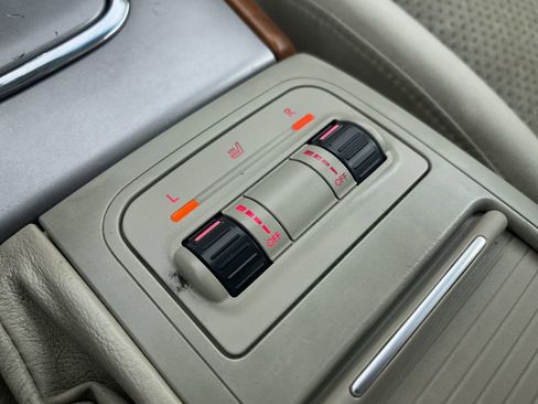 Used 2005 Subaru Outback 2.5i image 18