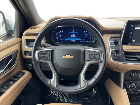 Used 2024 Chevrolet Suburban Premier RWD image 15