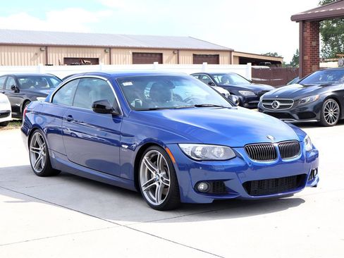 Used 2013 BMW 335is Convertible RWD image 17