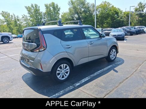 Used 2025 Kia Soul LX FWD image 4