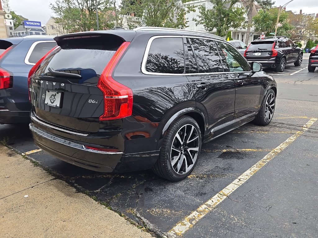 Used 2024 Volvo XC90 B6 Ultimate w/ Protection Package AWD/4WD image 10