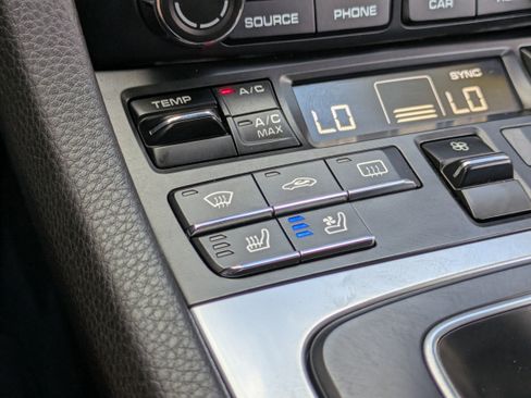 Used 2018 Porsche 718 Cayman GTS image 27