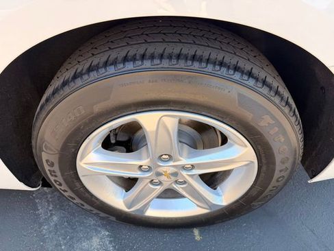 Used 2022 Chevrolet Malibu LS image 25