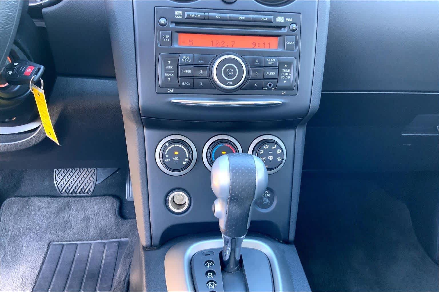 Used 2012 Nissan Rogue S FWD image 29