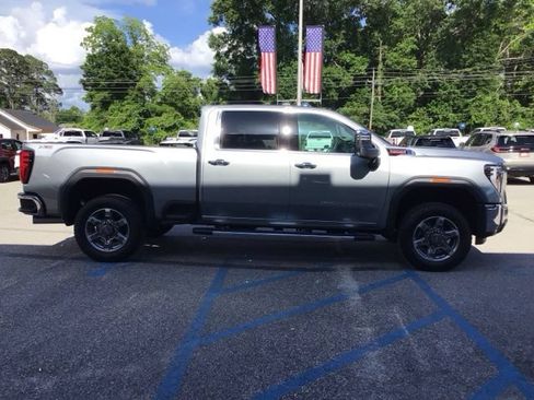 New 2026 GMC Sierra 2500 SLT AWD/4WD image 5