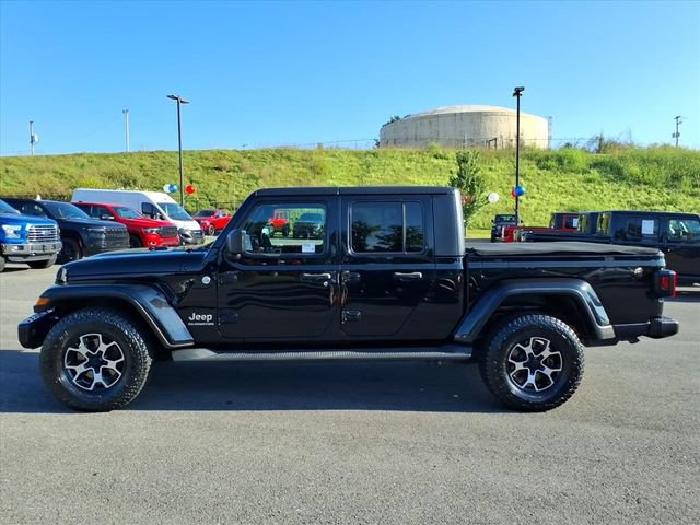 Used 2021 Jeep Gladiator Overland AWD/4WD image 9